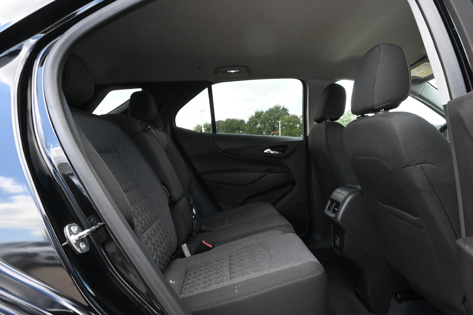 Used 2024 Chevrolet Equinox LT FWD image 22