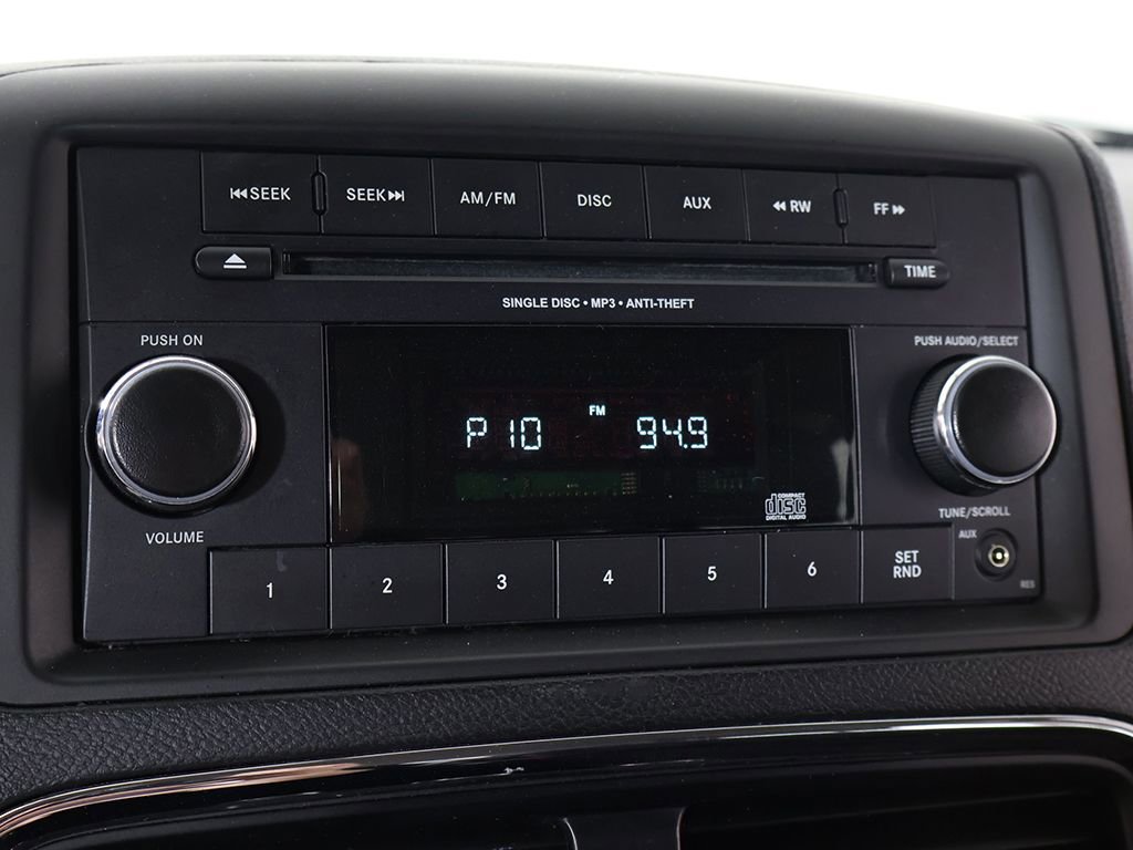 Used 2016 Dodge Grand Caravan American Value Package image 36