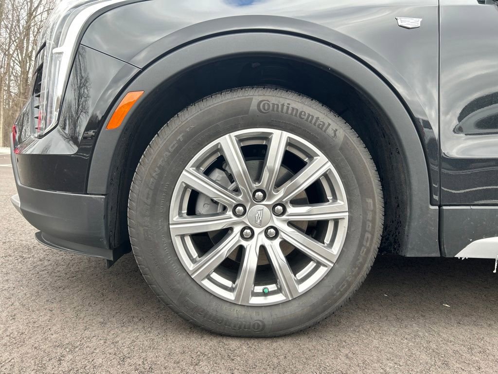 Certified 2023 Cadillac XT4 Premium Luxury image 11