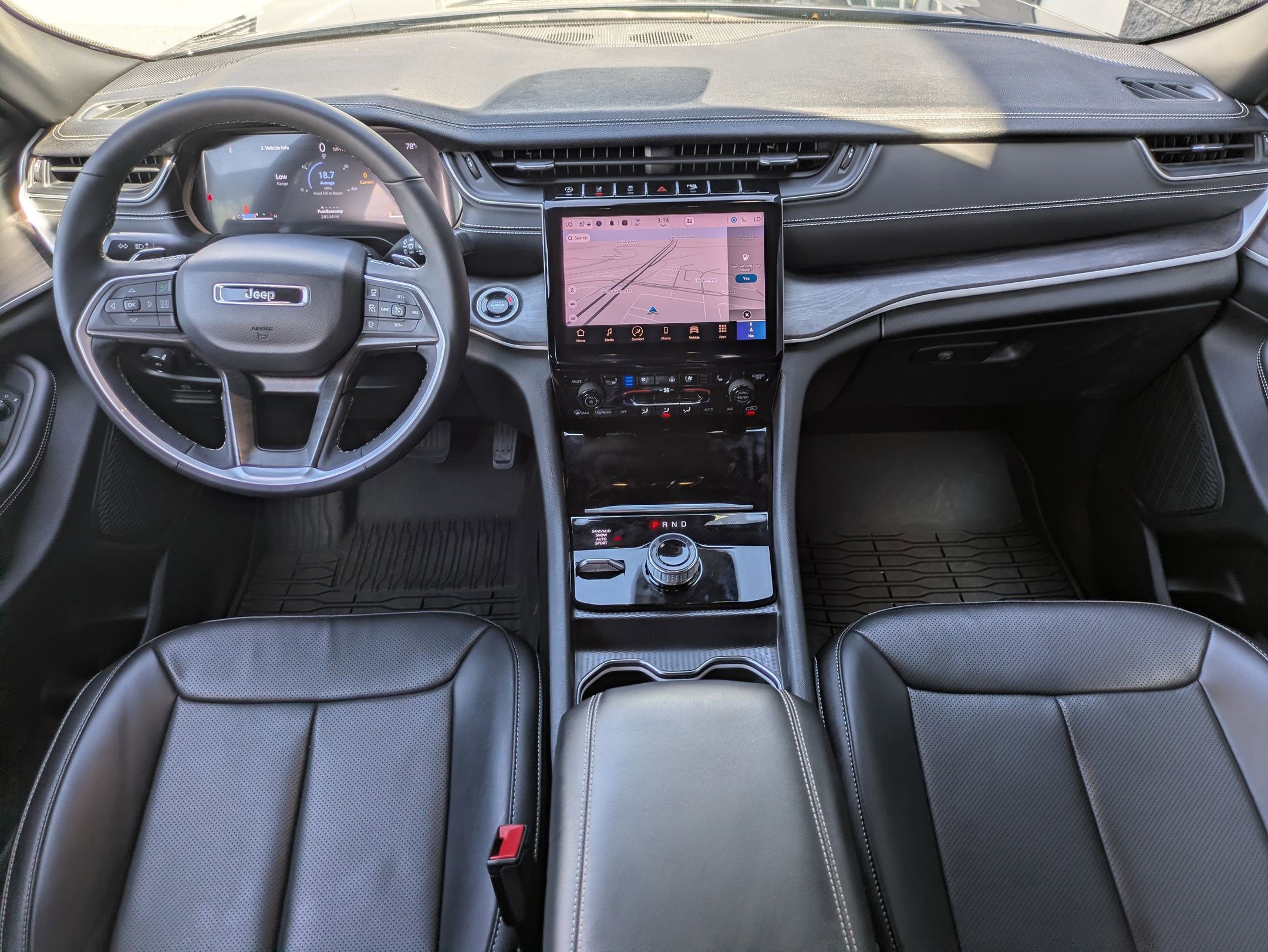 Used 2024 Jeep Grand Cherokee Limited w/ Luxury Tech Group II AWD/4WD image 23