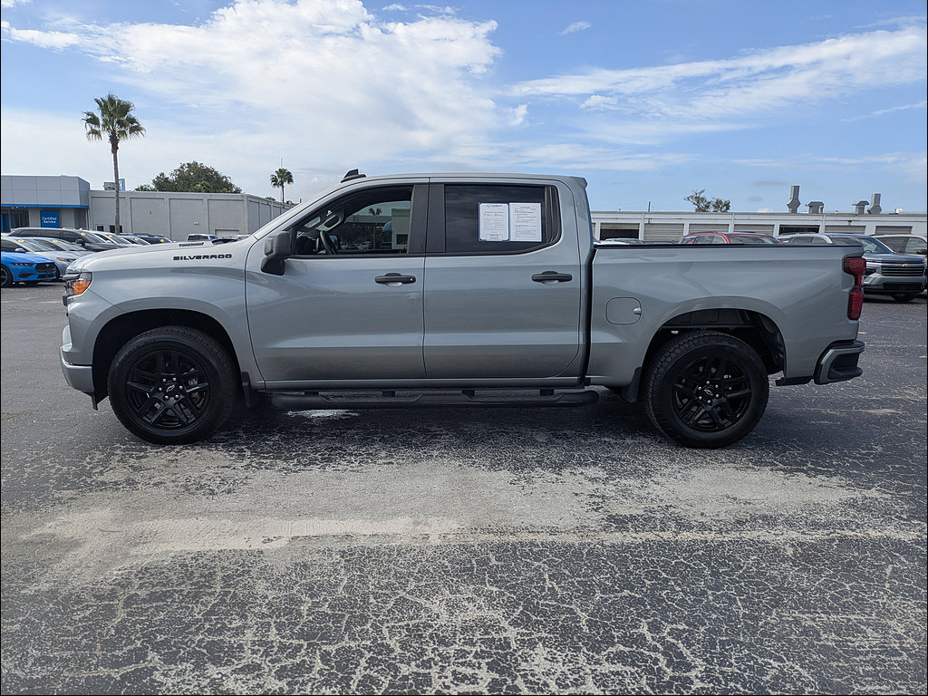 Used 2025 Chevrolet Silverado 1500 Custom w/ Turbomax Blackout Package RWD image 6