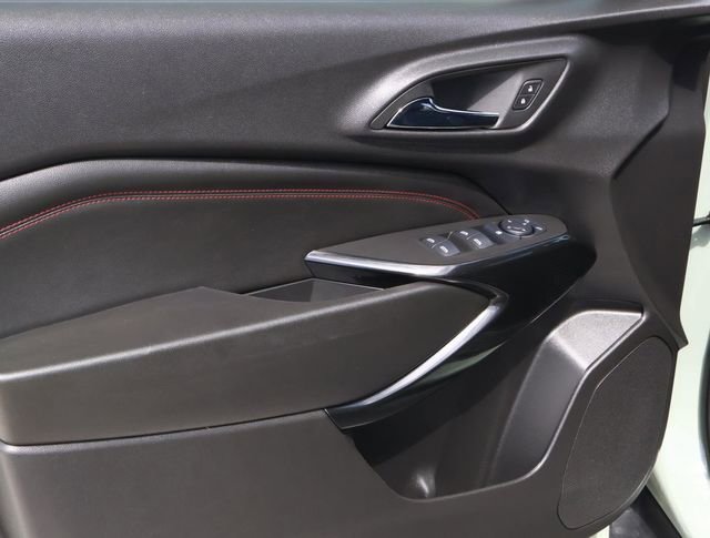 Used 2024 Chevrolet Trax RS w/ Driver Confidence Package image 16