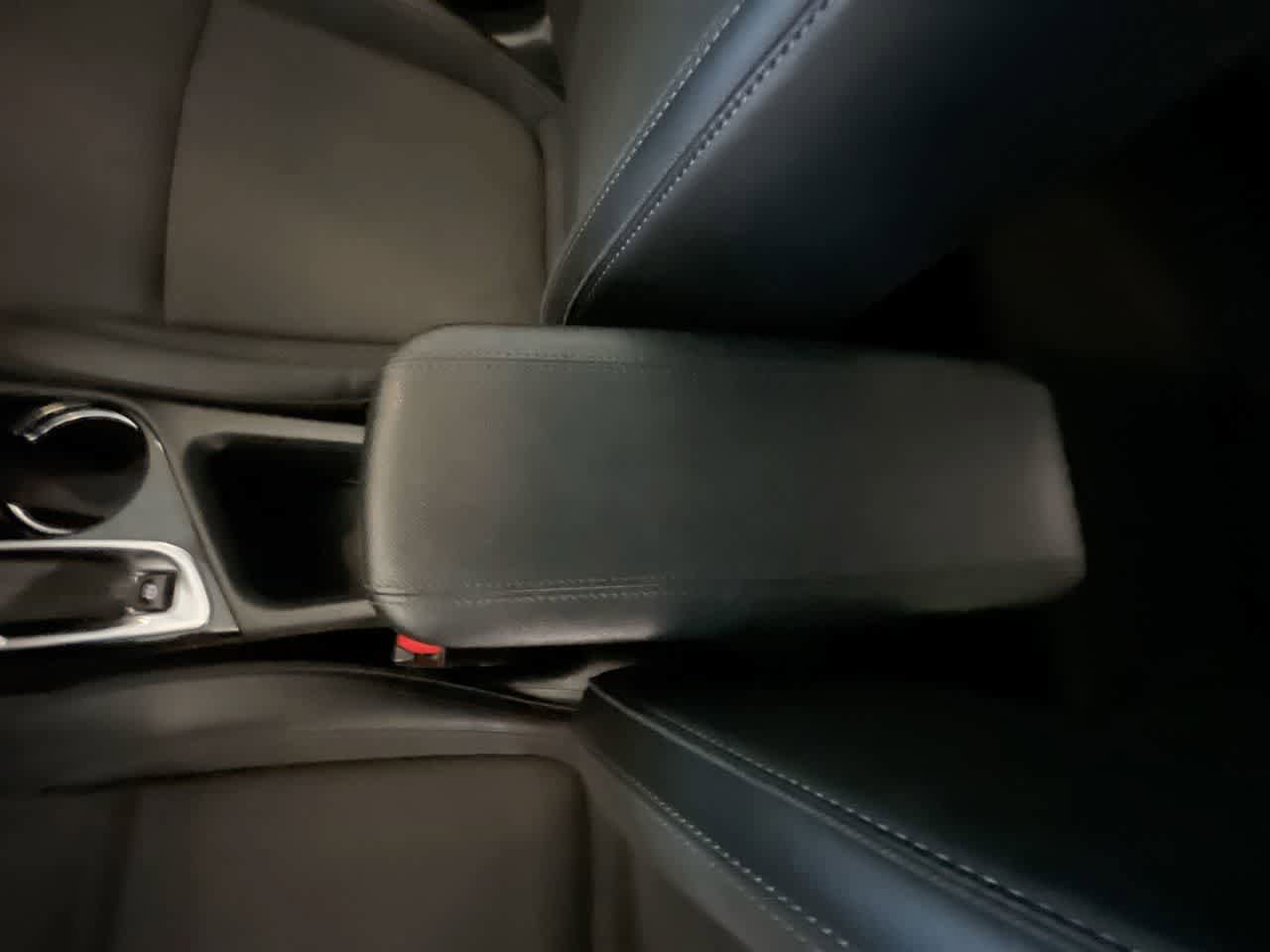 Used 2022 Buick Encore GX Select AWD/4WD image 21