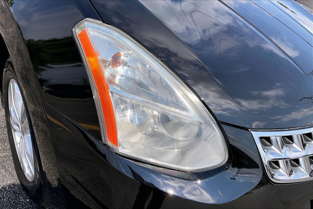Used 2013 Nissan Rogue SV w/ Premium Pkg AWD/4WD image 32