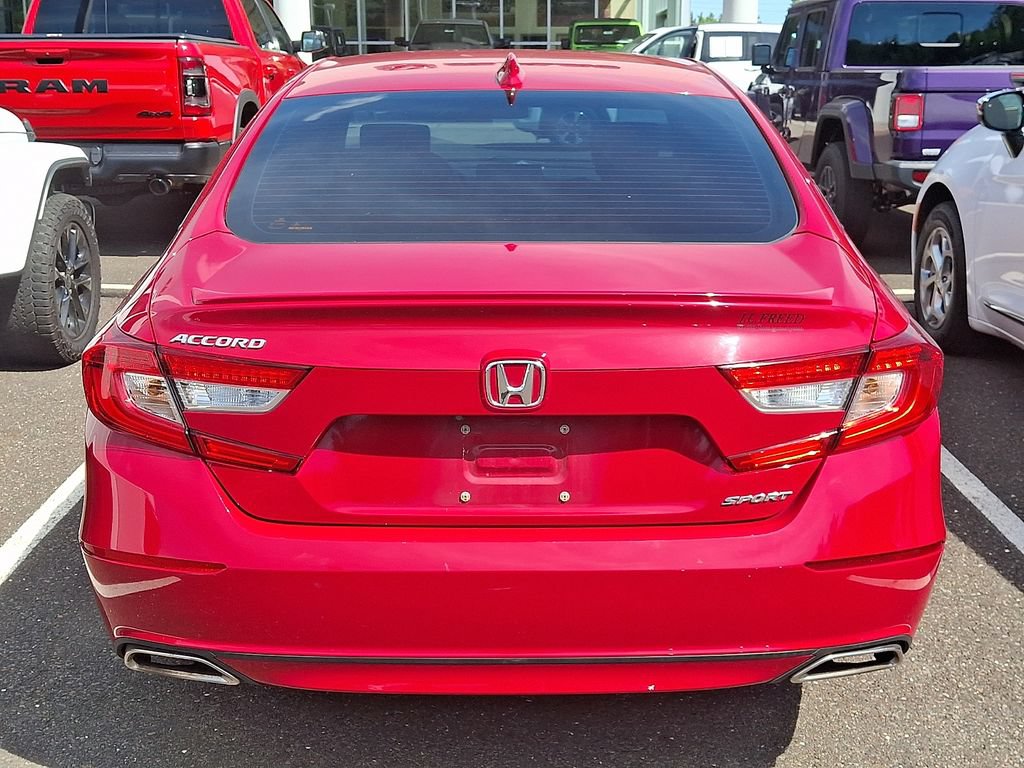 Used 2018 Honda Accord Sport image 6