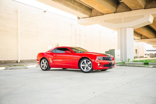 Used 2010 Chevrolet Camaro SS w/ RS Package image 21