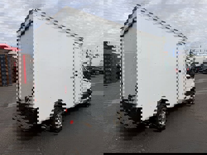 Used 2023 Ford Transit 350 DRW image 3