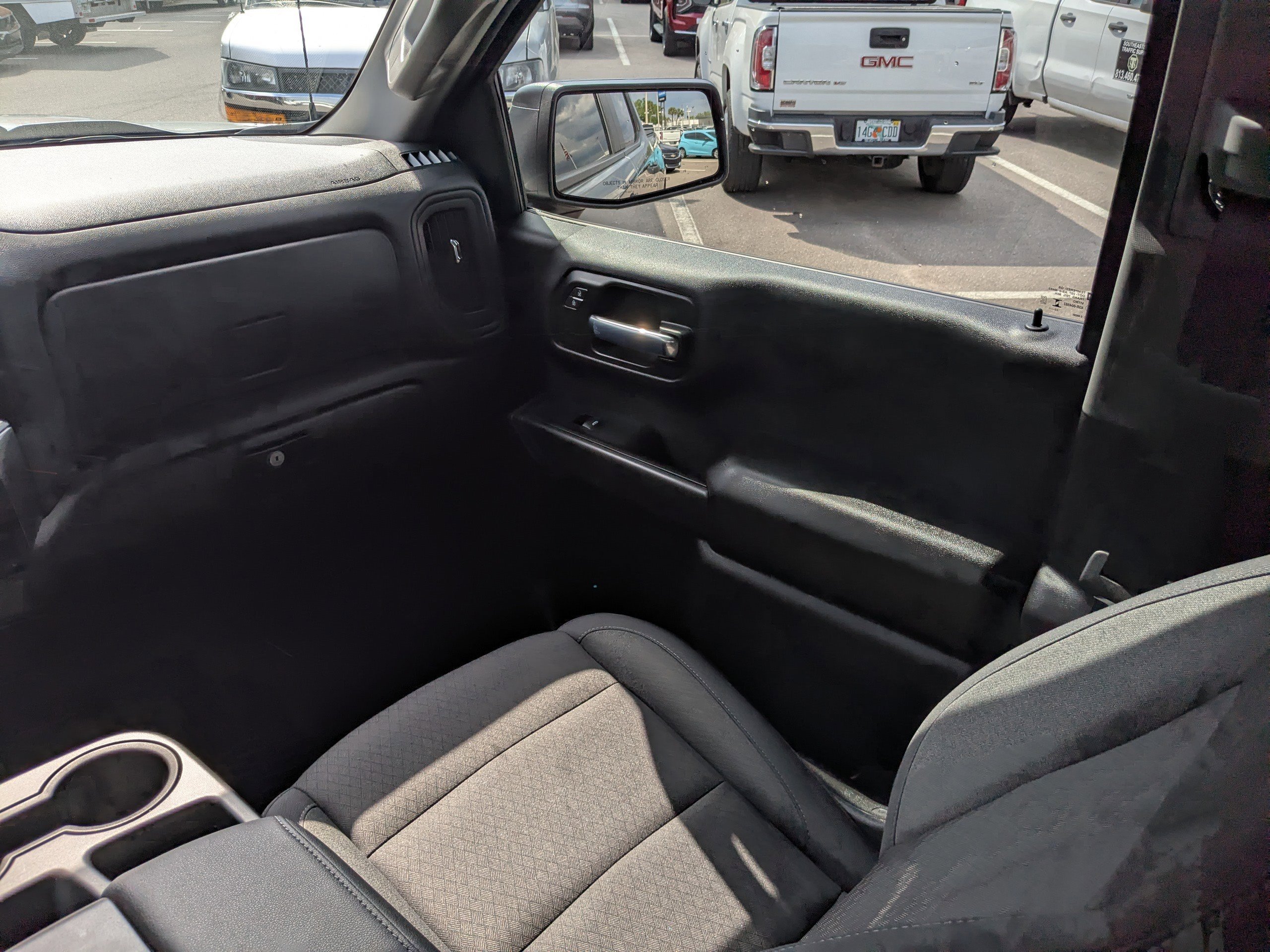 Used 2026 Chevrolet Silverado 1500 Custom Trail Boss w/ LPO, Dark Essentials Package image 17