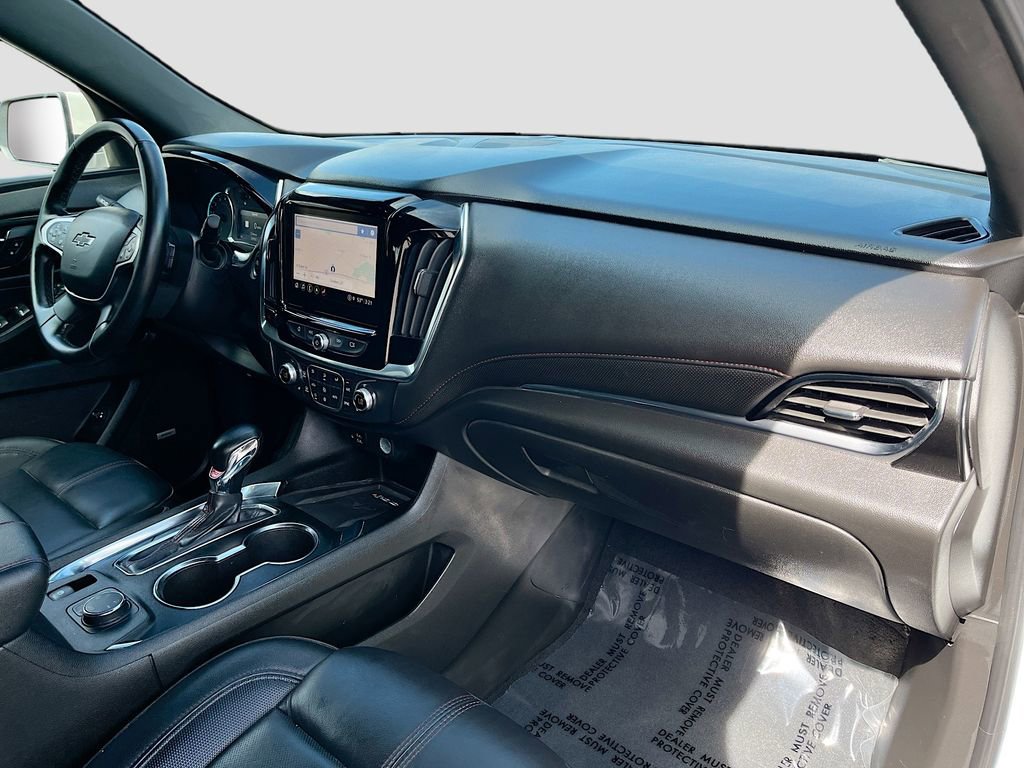 Used 2023 Chevrolet Traverse RS image 32