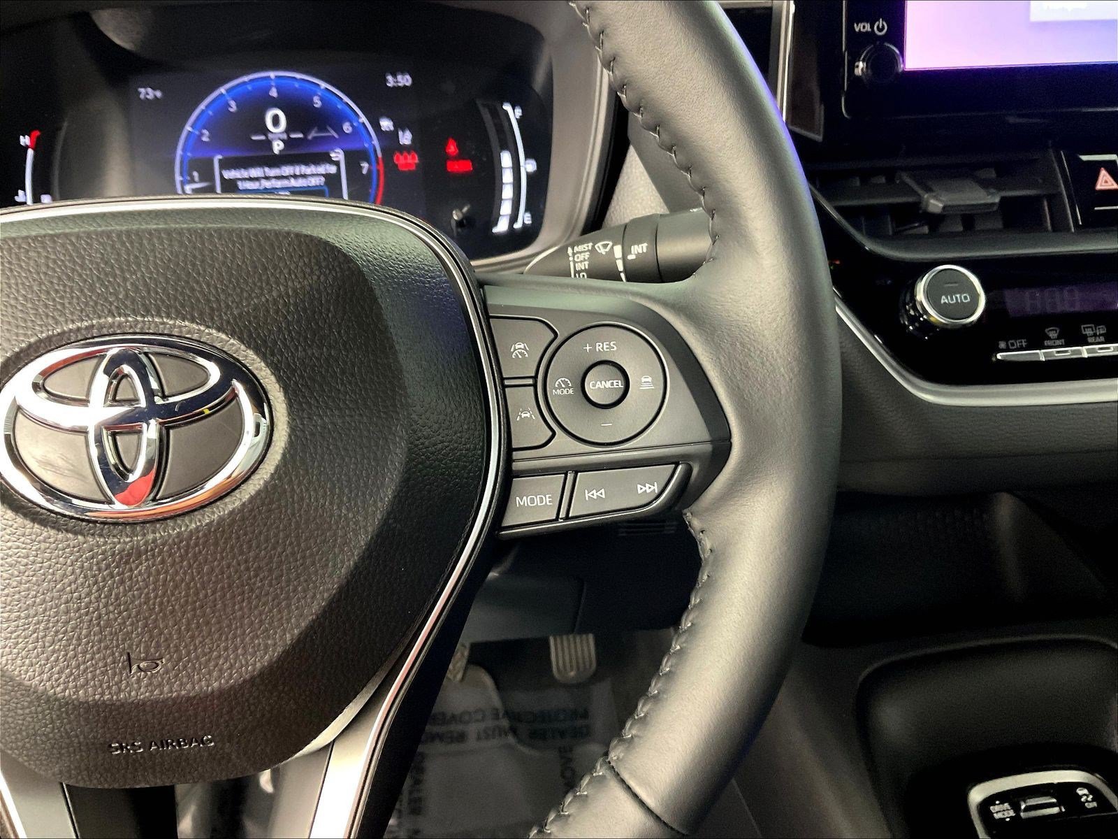Used 2026 Toyota Corolla SE FWD image 12