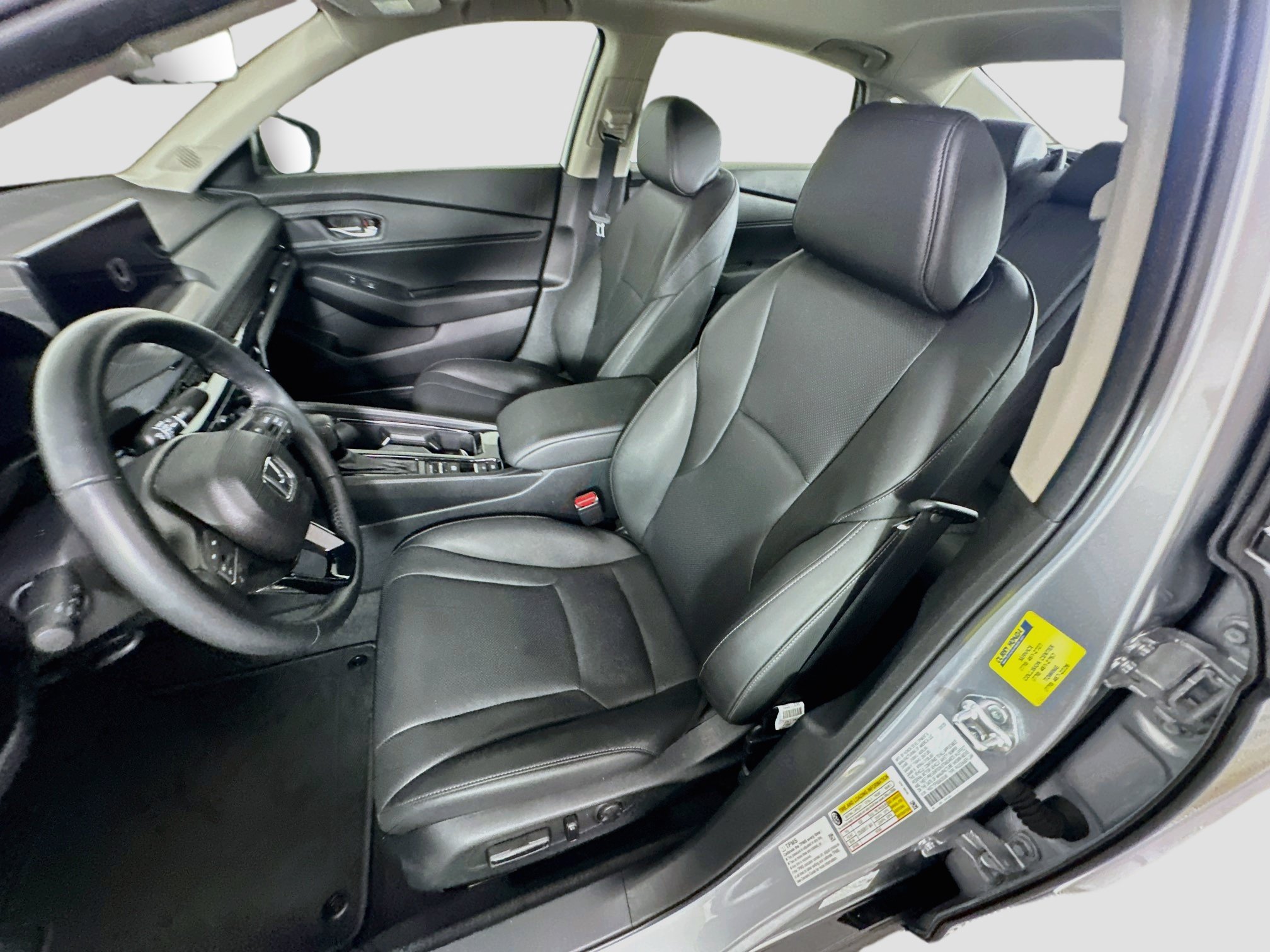 Used 2025 Honda Accord EX-L image 13