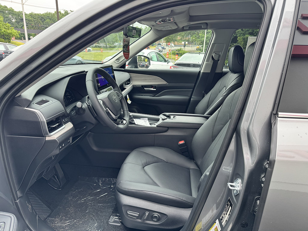 New 2026 Toyota Grand Highlander AWD image 8