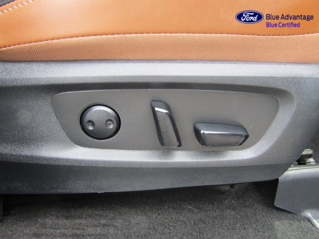 Used 2025 Nissan Pathfinder Platinum w/ Cargo Package AWD/4WD image 40