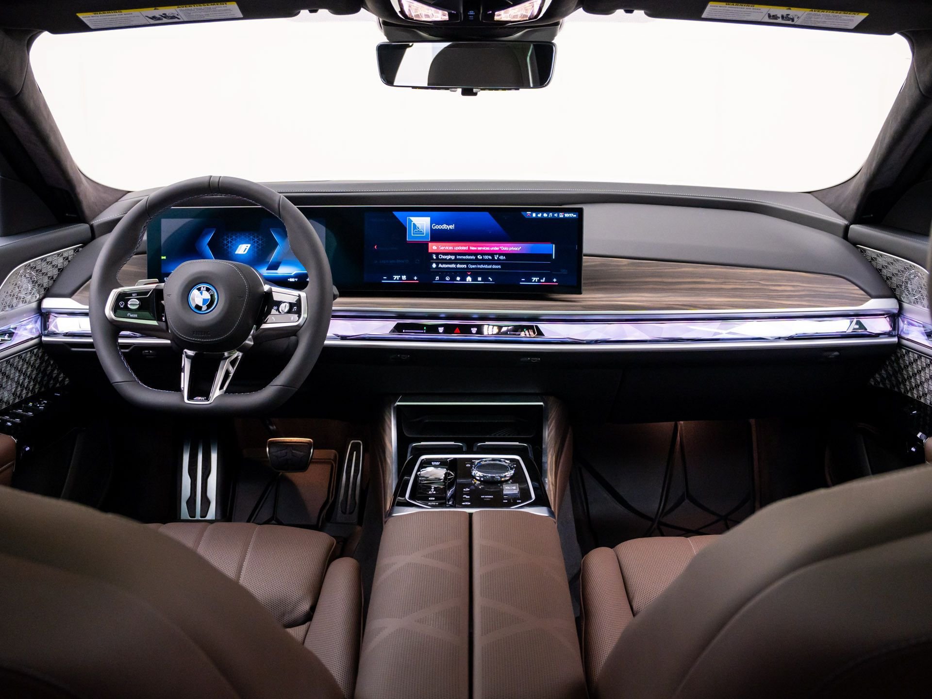 New 2026 BMW i7 M70 AWD/4WD image 11