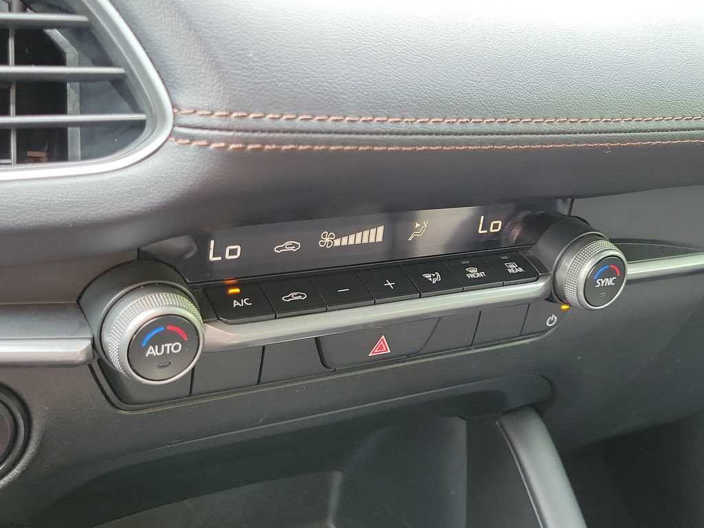 Used 2025 MAZDA MAZDA3 s Sport FWD image 17