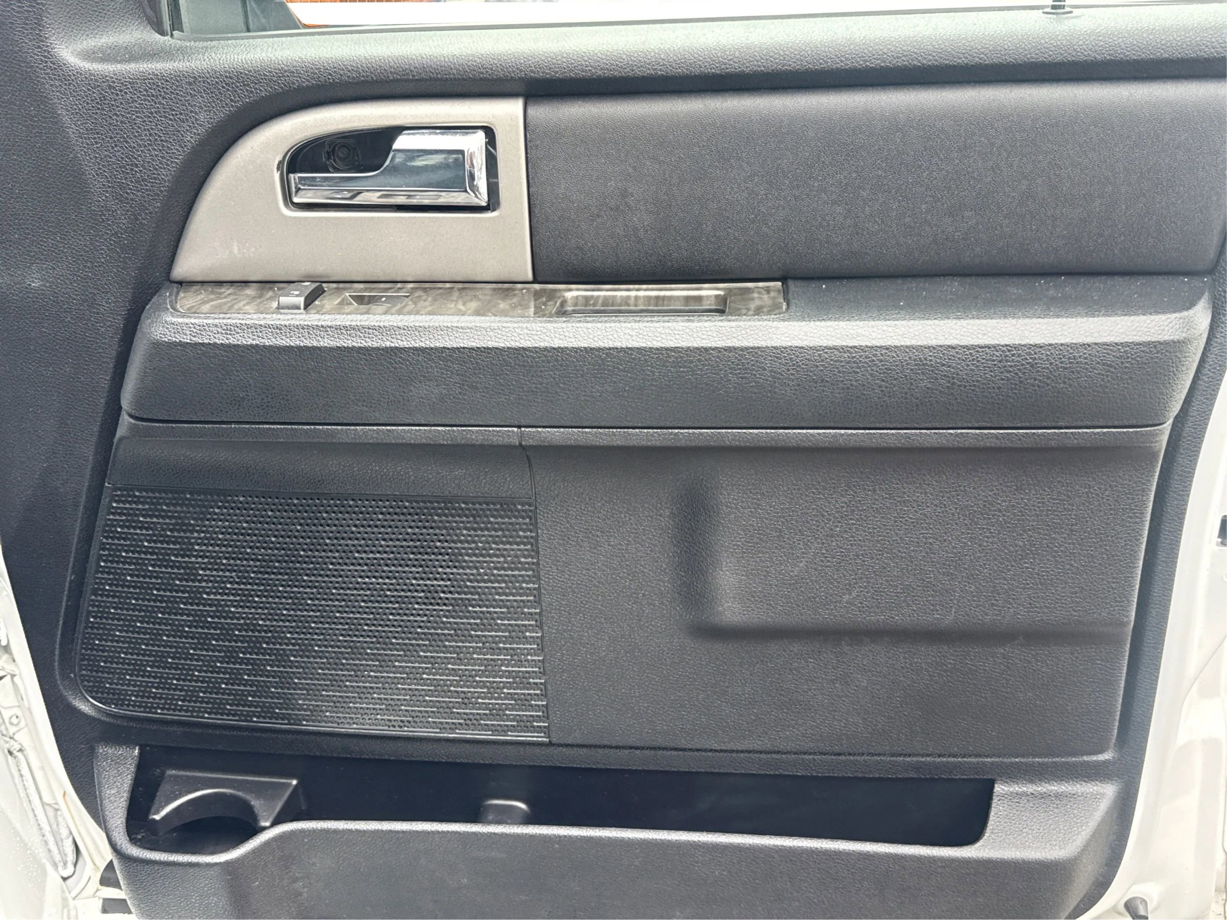 Used 2017 Ford Expedition EL Limited image 22