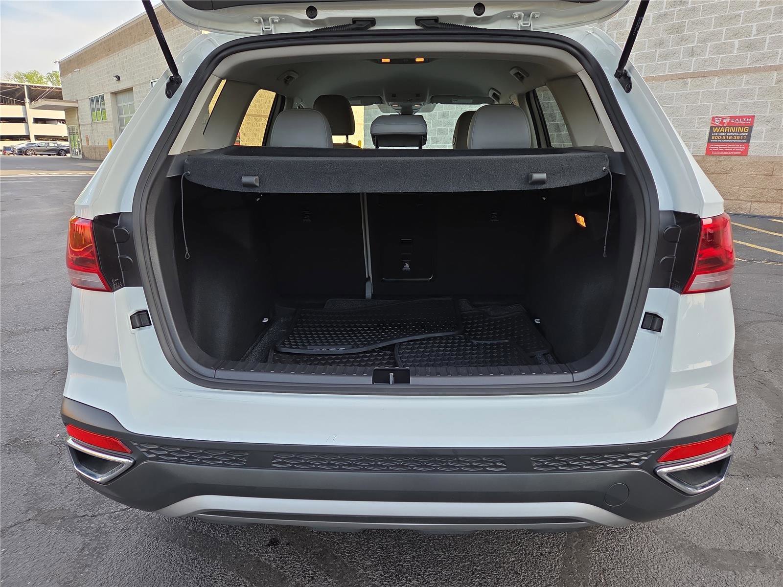 Certified 2022 Volkswagen Taos SE image 5