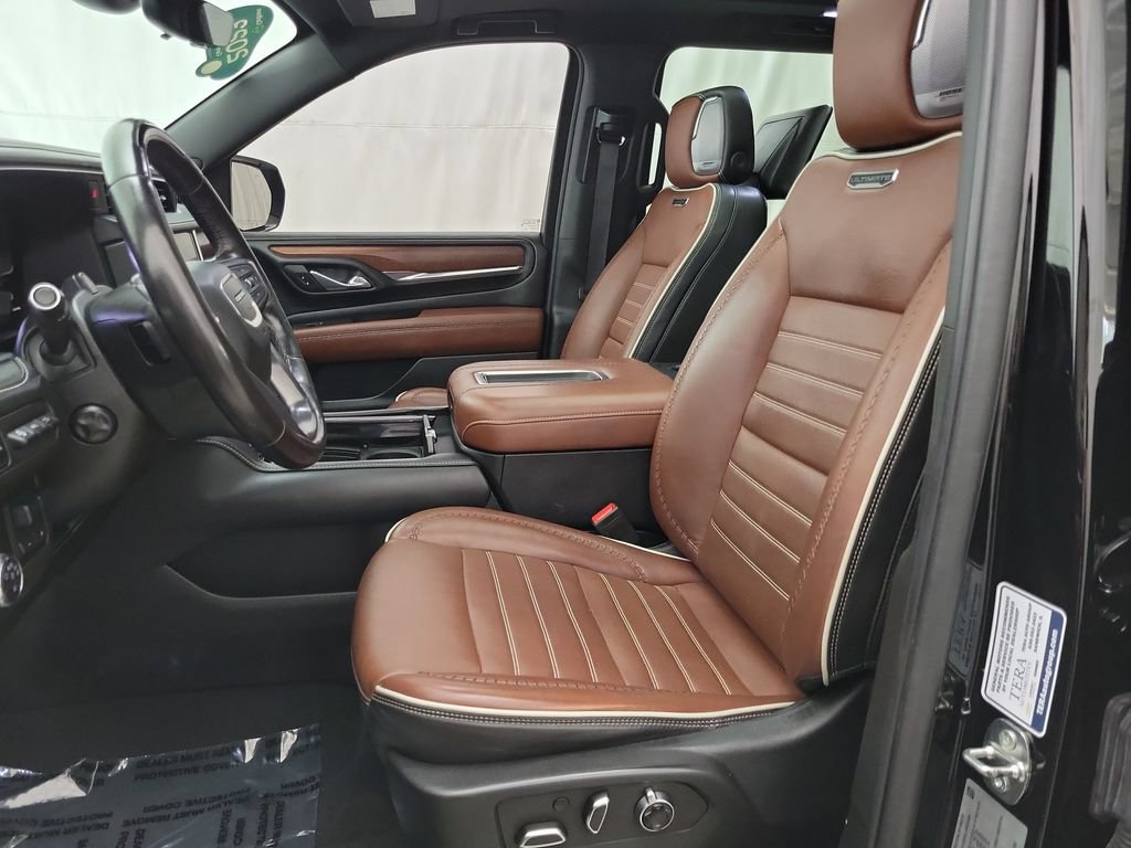 Certified 2023 GMC Yukon XL Denali Ultimate AWD/4WD image 7