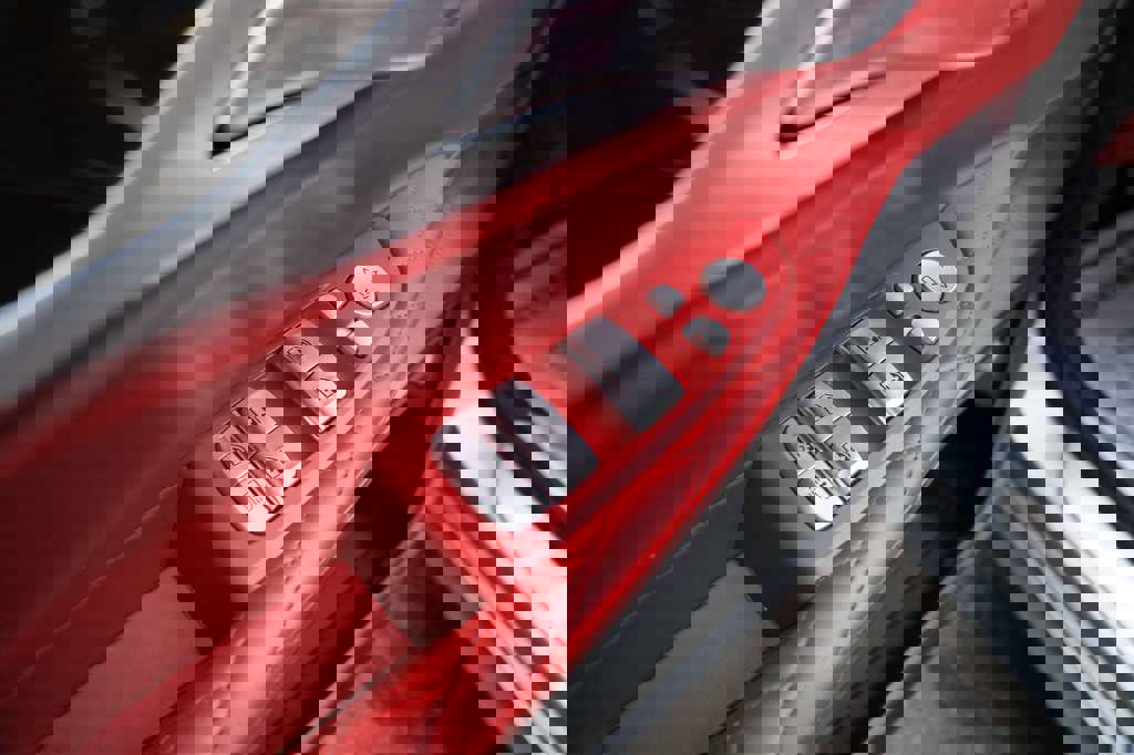 Used 2021 BMW 750i xDrive w/ Executive Package image 19