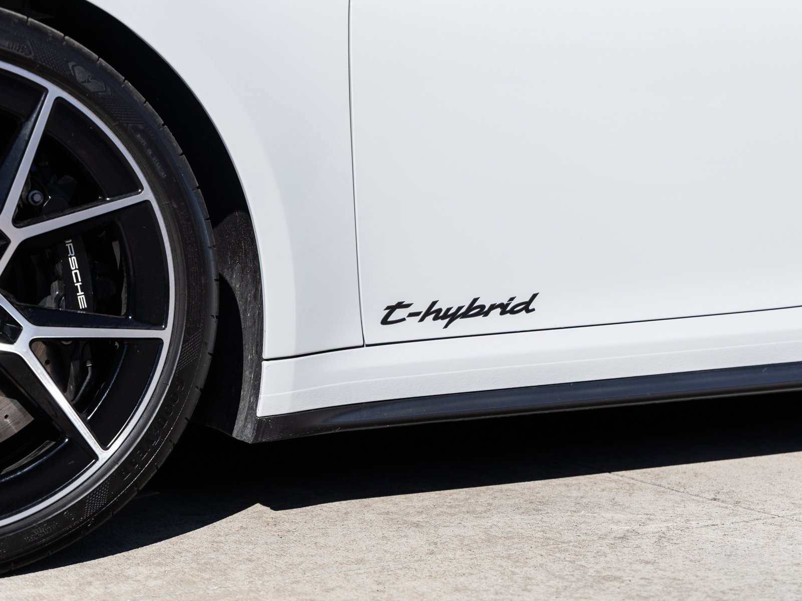 Certified 2025 Porsche 911 Carrera GTS image 19