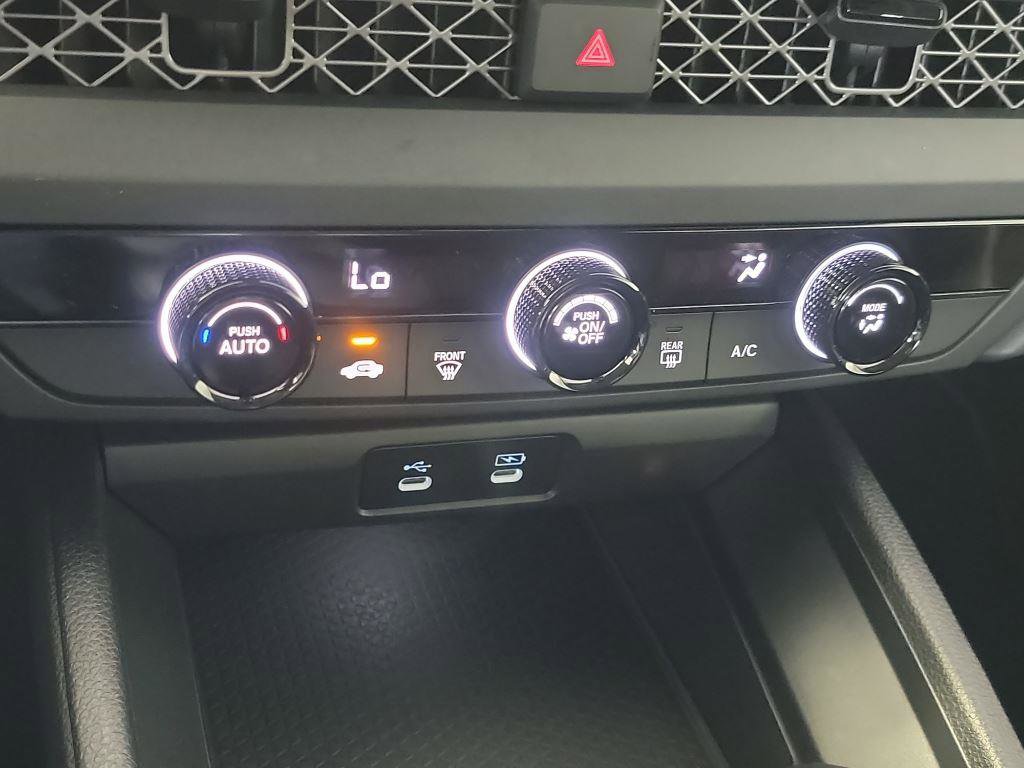 Certified 2025 Honda Accord LX image 30