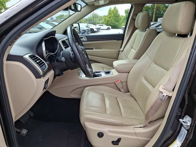 Used 2017 Jeep Grand Cherokee Limited AWD/4WD image 13