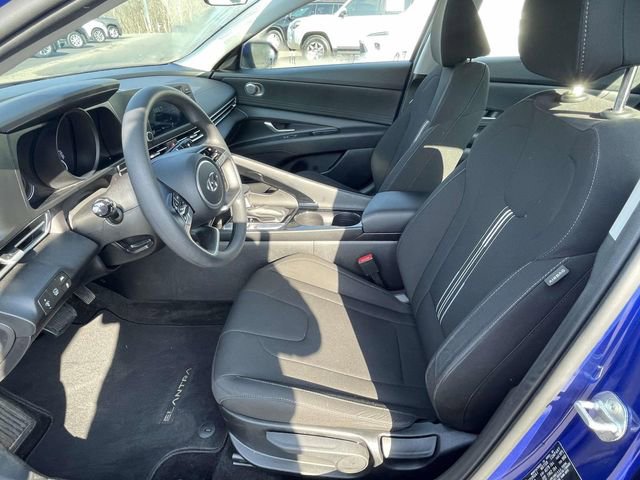 Used 2023 Hyundai Elantra Blue image 12
