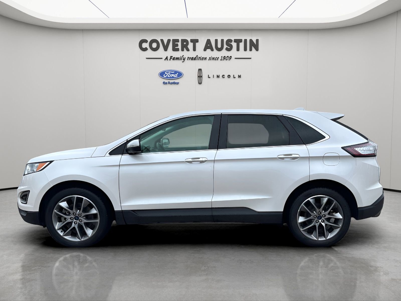Used 2015 Ford Edge Titanium w/ Equipment Group 301A FWD image 30