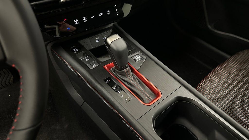 New 2025 Nissan Kicks SR w/ SR Premium Package image 16