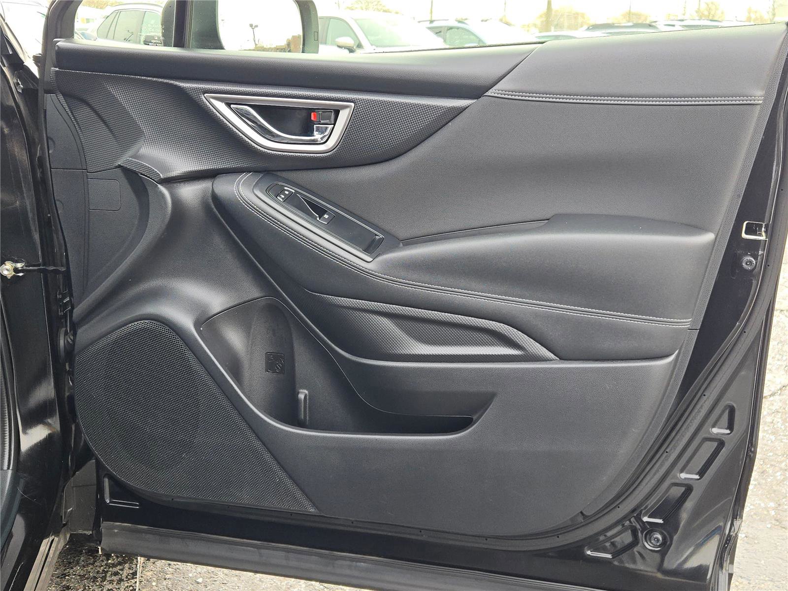 Used 2023 Subaru Forester Premium image 9