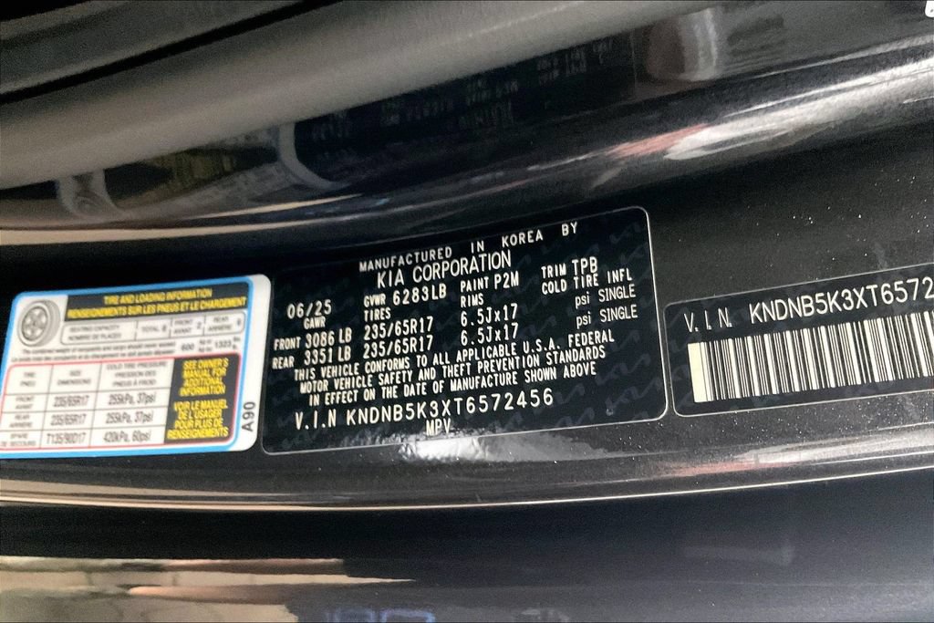 Used 2026 Kia Carnival FWD image 37