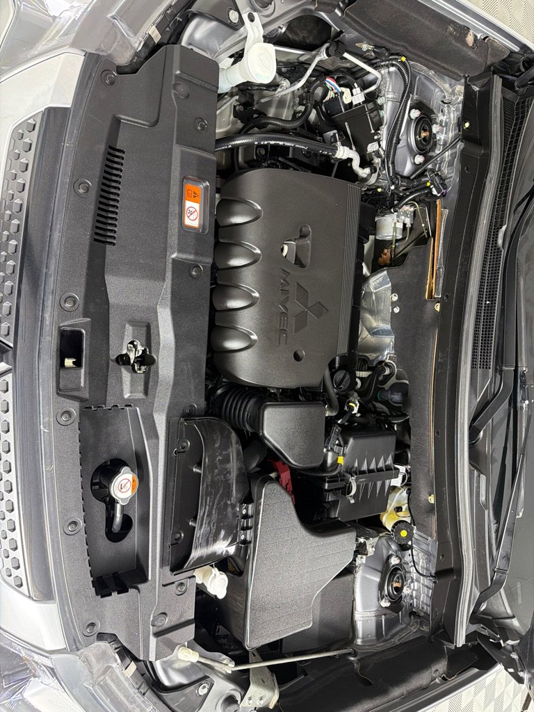 Used 2020 Mitsubishi Outlander ES FWD image 28