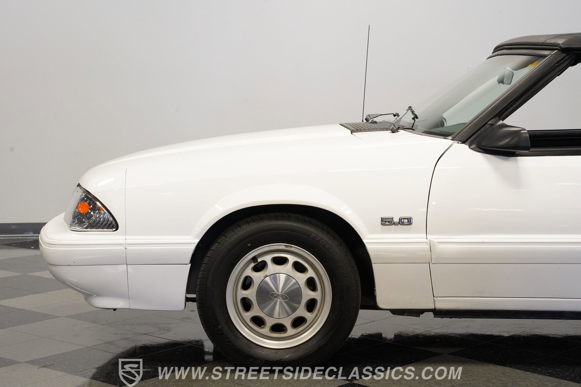Used 1987 Ford Mustang LX image 24