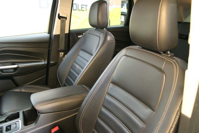 Used 2019 Ford Escape SEL image 17