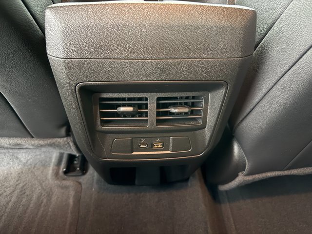 Used 2024 Chevrolet Colorado Z71 w/ Z71 Convenience Package 2 image 30