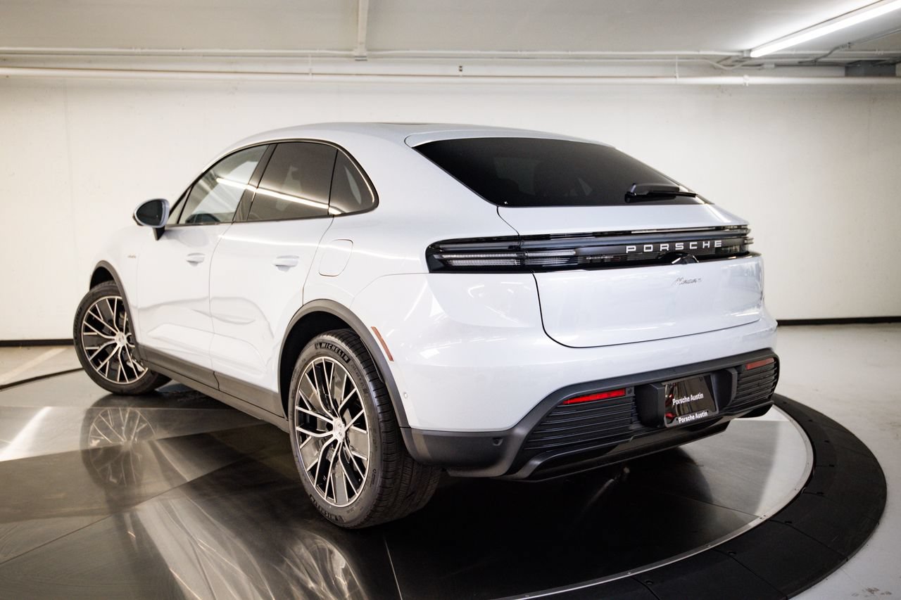 New 2026 Porsche Macan Electric RWD image 3