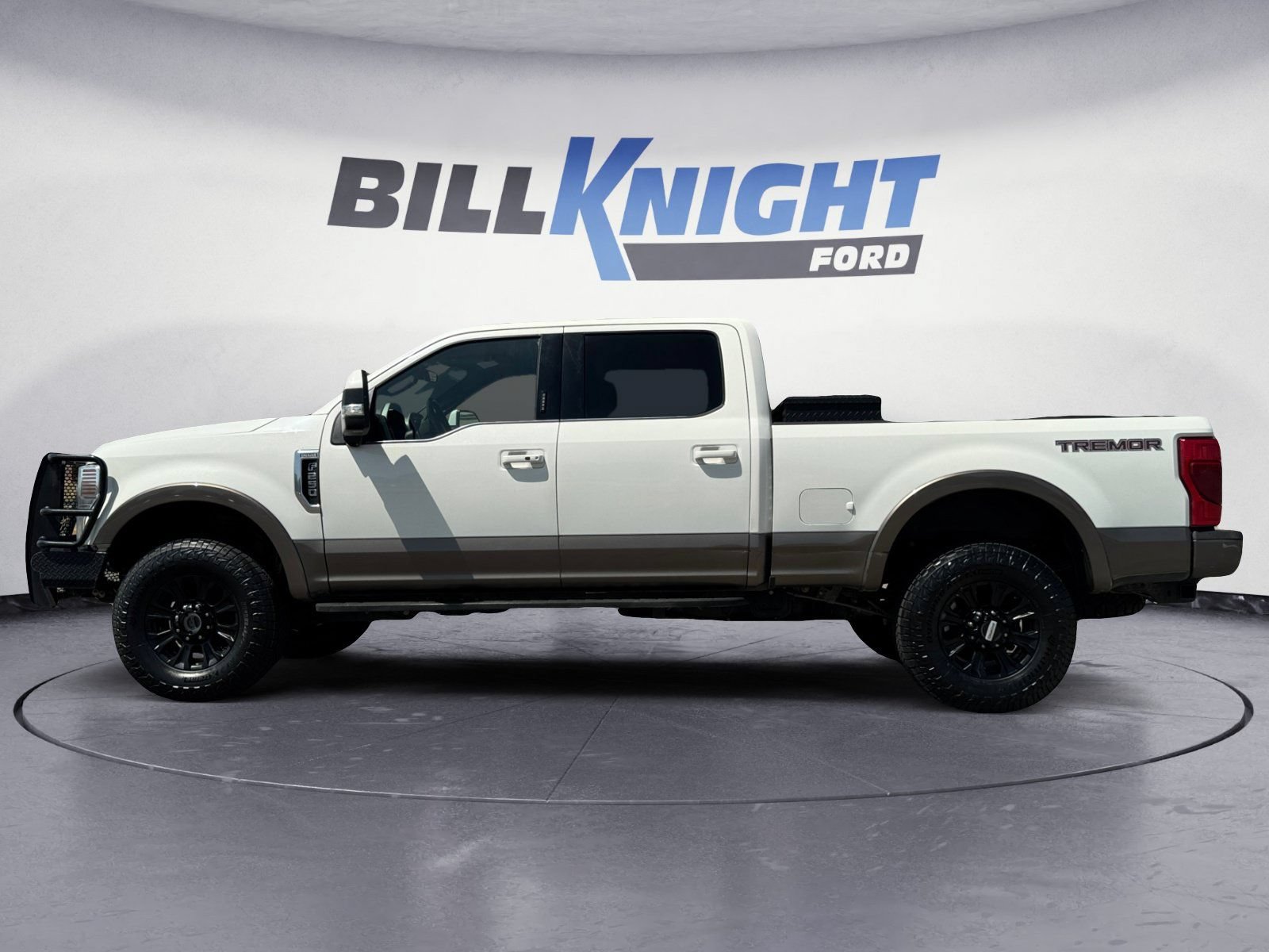 Certified 2022 Ford F250 King Ranch w/ Tremor Off-Road Package AWD/4WD image 2