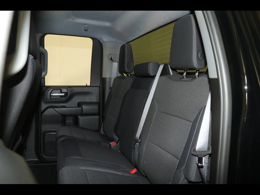 Used 2025 Chevrolet Silverado 2500 Custom w/ Custom Value Package image 27