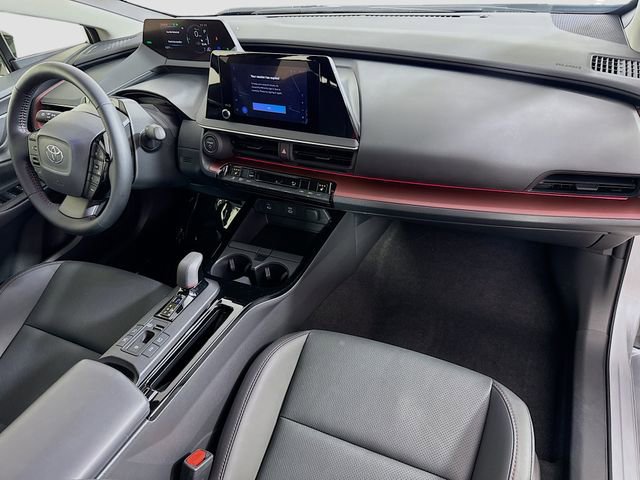 Used 2025 Toyota Prius Plug-In Hybrid image 30
