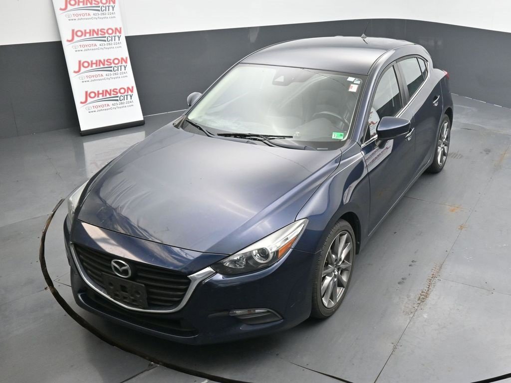Used 2018 MAZDA MAZDA3 Touring image 12