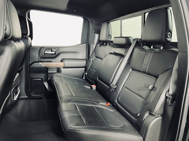 Used 2019 Chevrolet Silverado 1500 High Country image 13