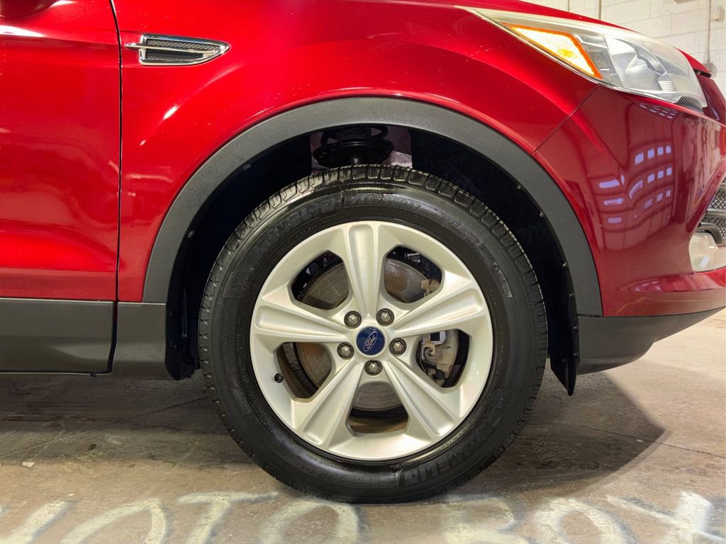 Used 2015 Ford Escape SE image 19