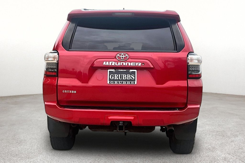 Used 2016 Toyota 4Runner SR5 Premium AWD/4WD image 5