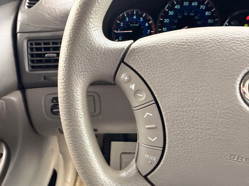 Used 2006 Toyota Sienna CE FWD image 23