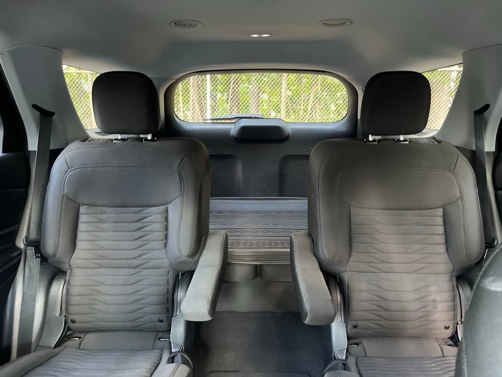 Used 2021 Ford Explorer XLT RWD image 13