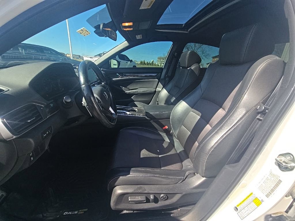 Used 2018 Honda Accord Sport image 13