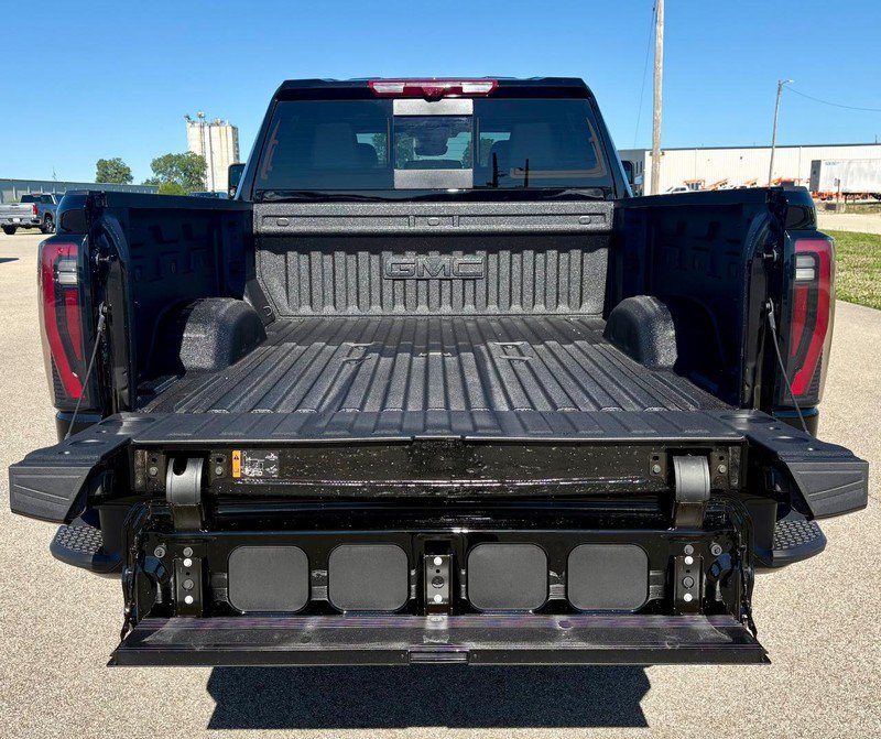 New 2026 GMC Sierra 2500 AT4 w/ AT4 Premium Plus Package AWD/4WD image 6