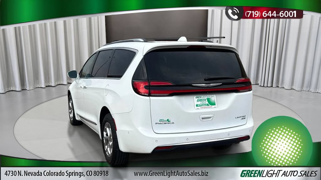 Used 2021 Chrysler Pacifica Limited w/ Premium & Safety Sphere Group AWD/4WD image 3
