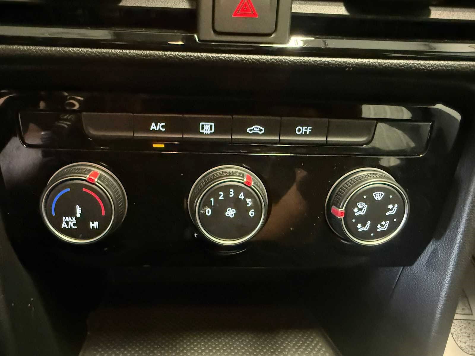 Certified 2023 Volkswagen Taos S FWD image 28