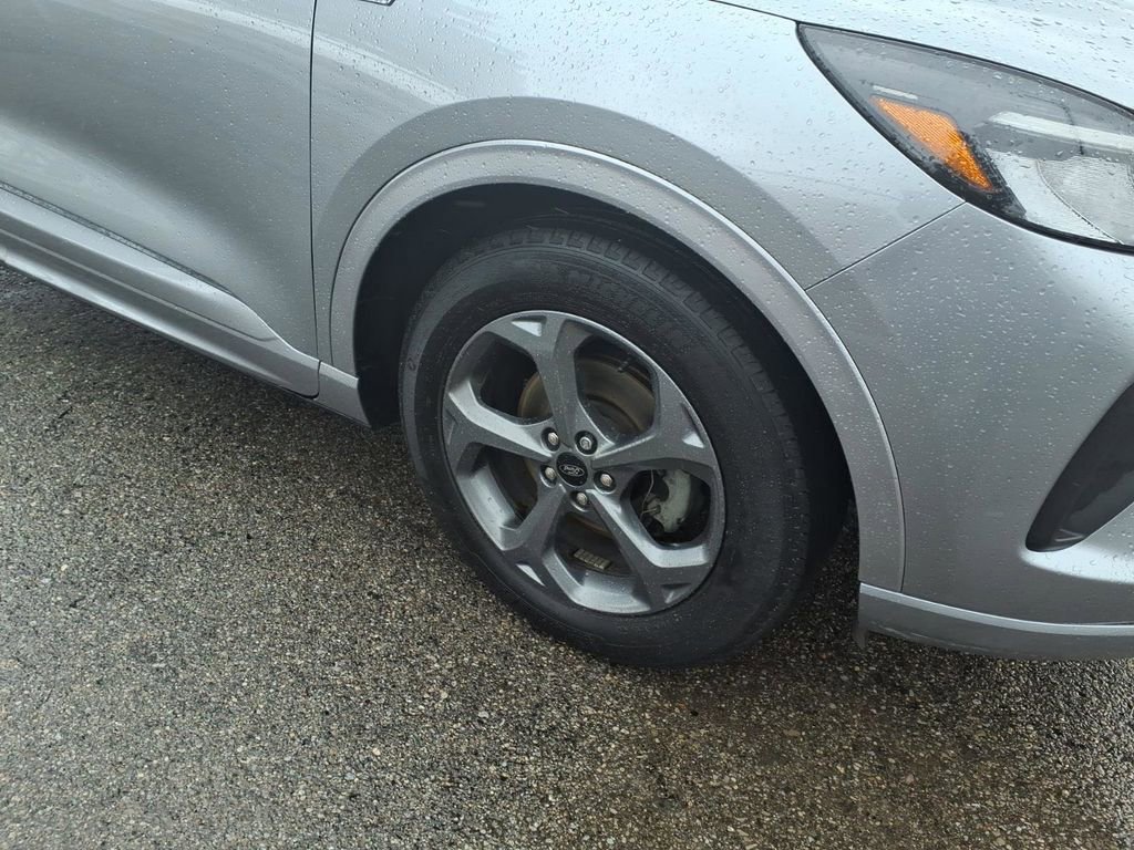 Certified 2024 Ford Escape ST-Line w/ Tech Pack #1 FWD image 5